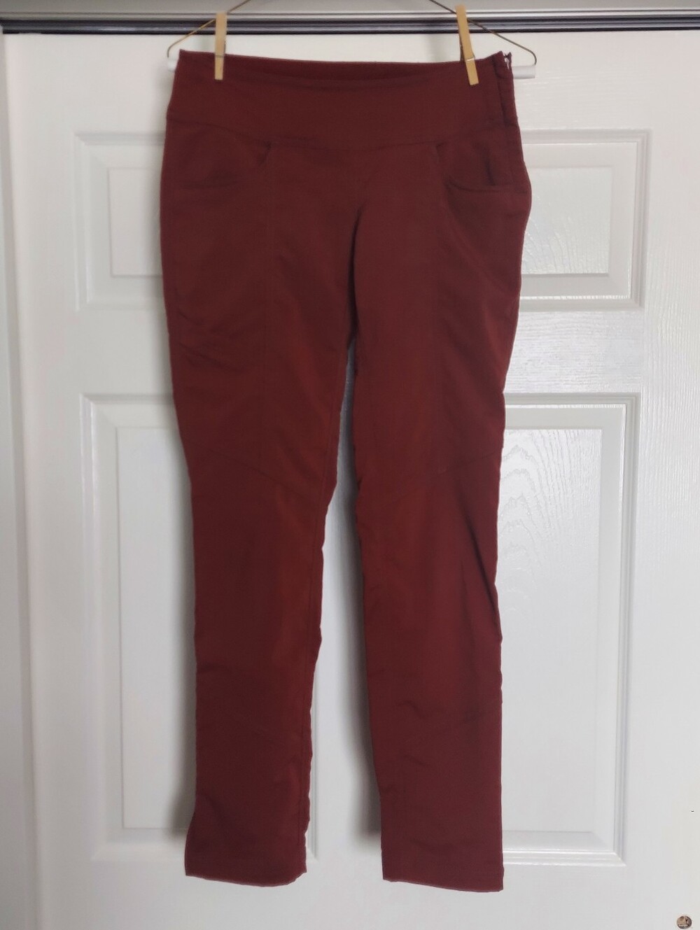 Royal Robbins Size 2 Slim Stretch Pants in Brick Red